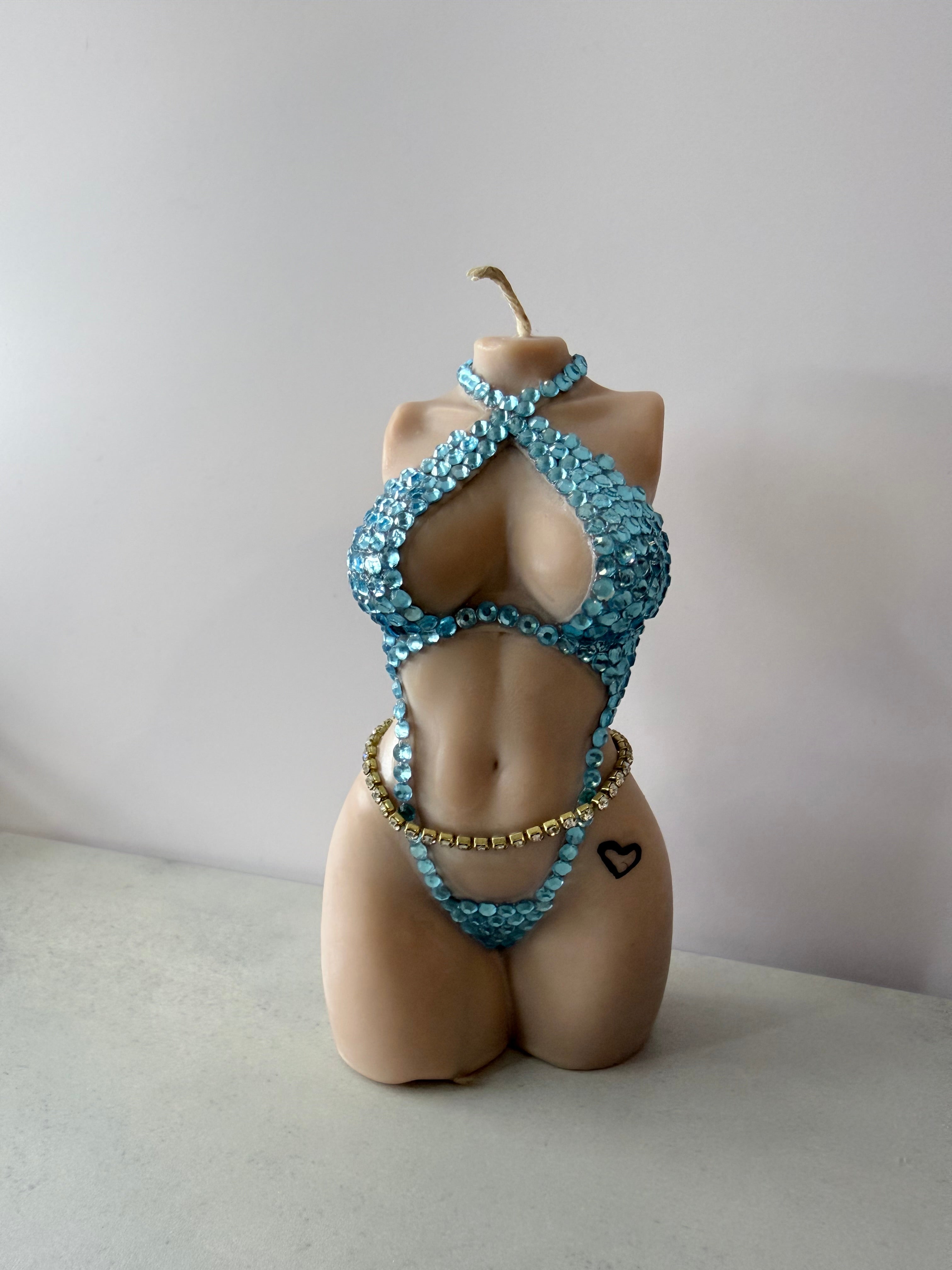 Morena in light Blue Bodychain & Tattoo